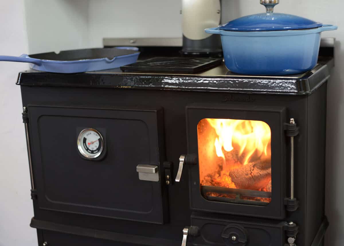 The Little Range Multifuel cast iron cook stove Salamander Stoves