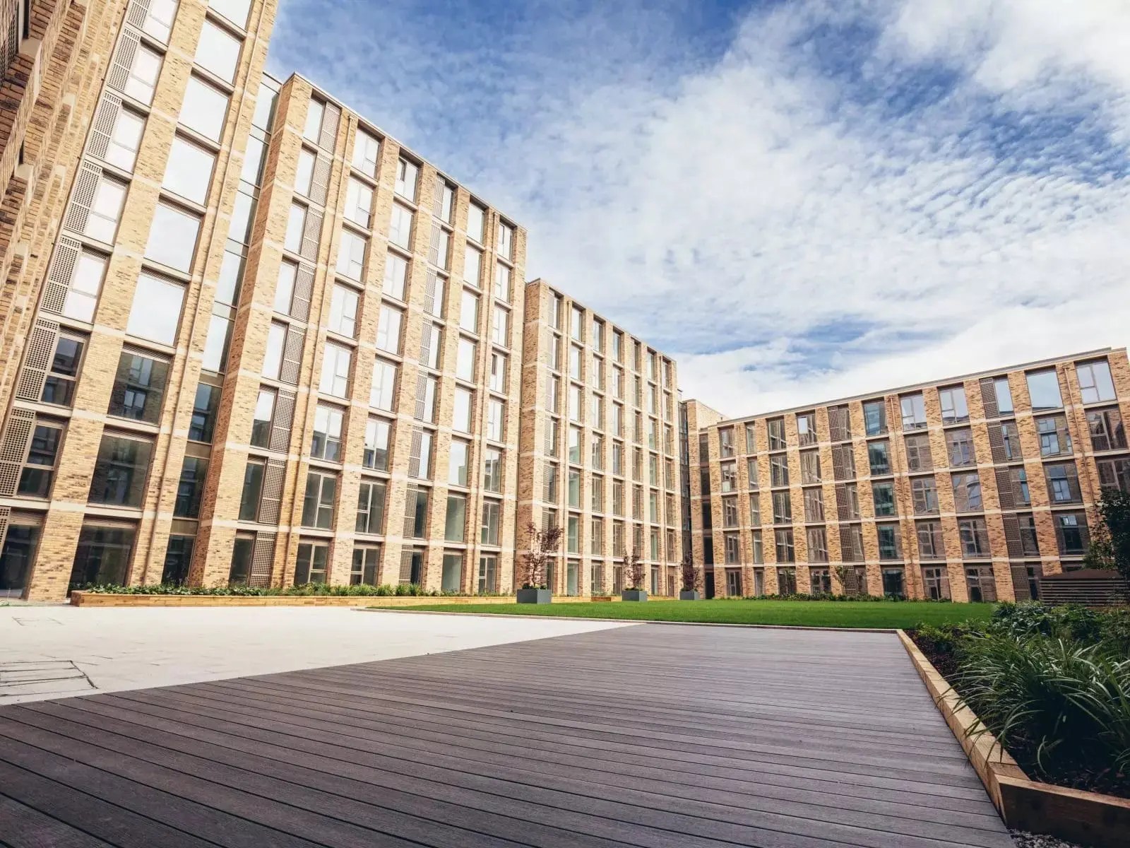 Burlington Square, Manchester Salboy