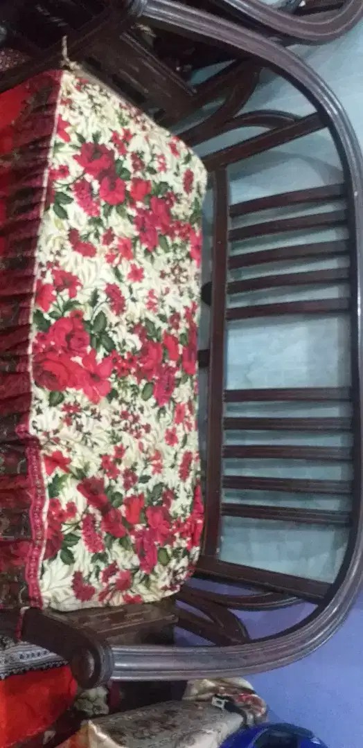 Chinese sofa available for sale in Lahore