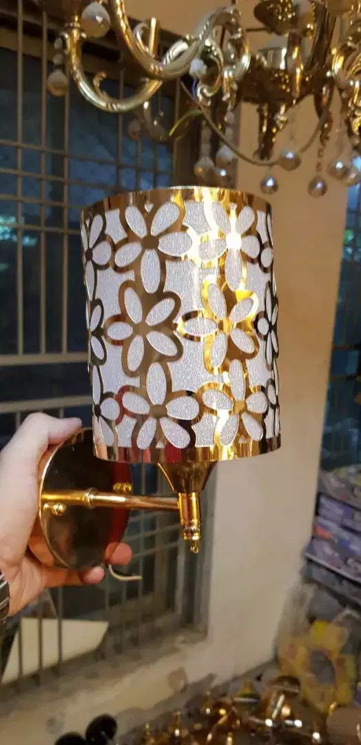 New Fancy wall lights and hanging lights Available for Sale in Lahore