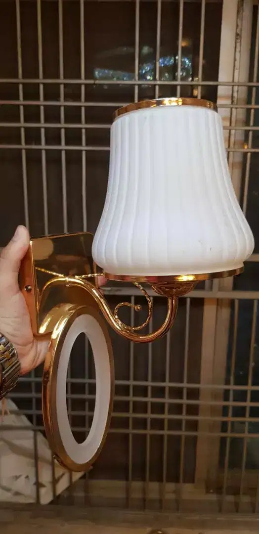 New Fancy wall lights and hanging lights Available for Sale in Lahore