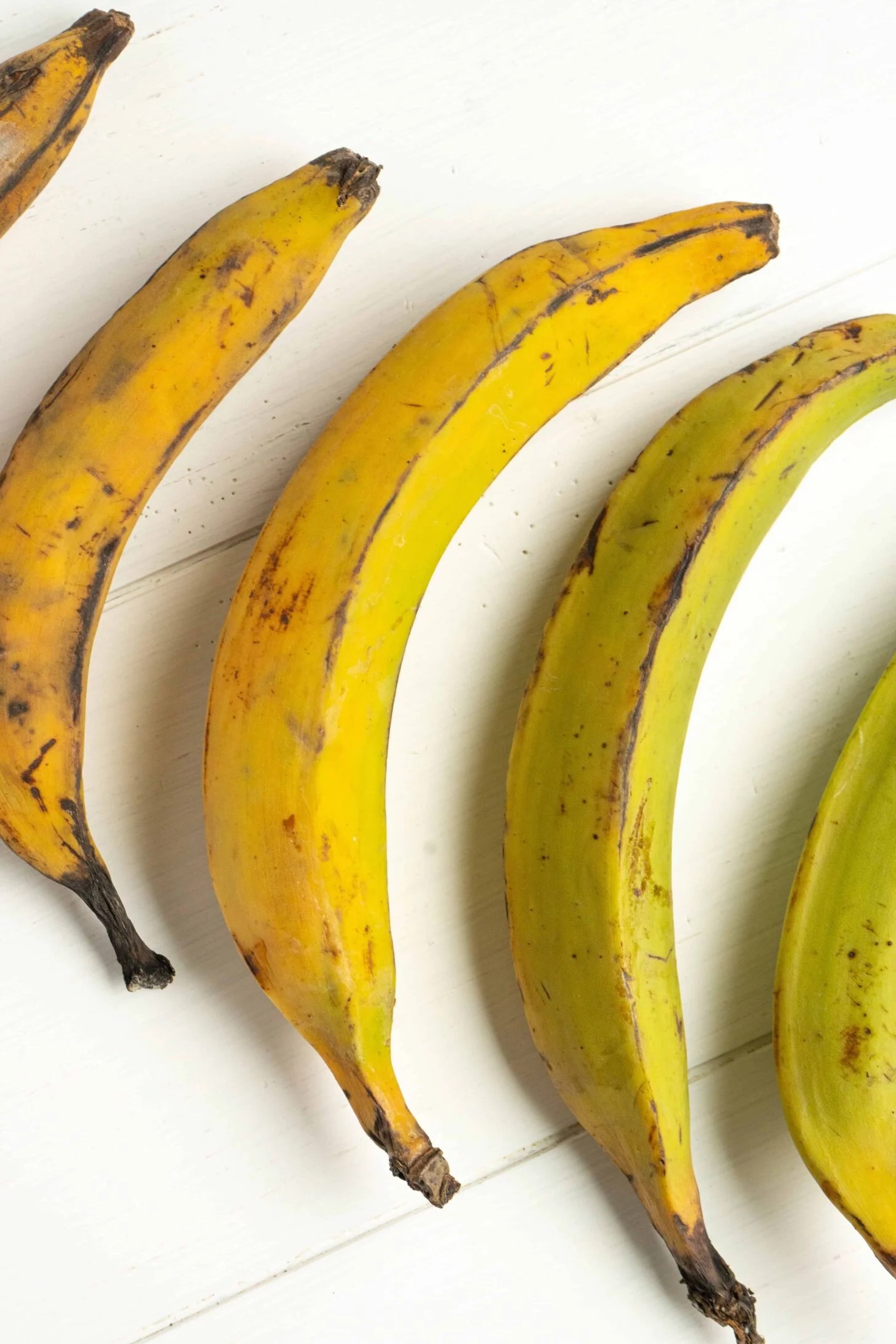 How to Peel a Plantain (Brown, Green, & Everything in Between) Salima's Kitchen