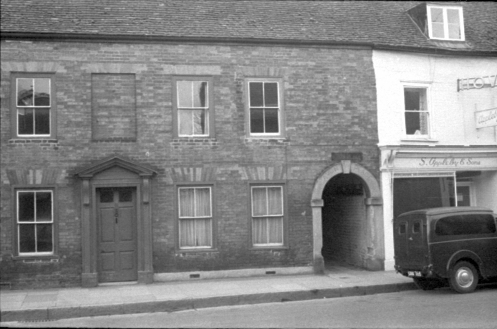 SALISBURY COURTS by Alan Doel The Salisbury Museum Volunteer Blog