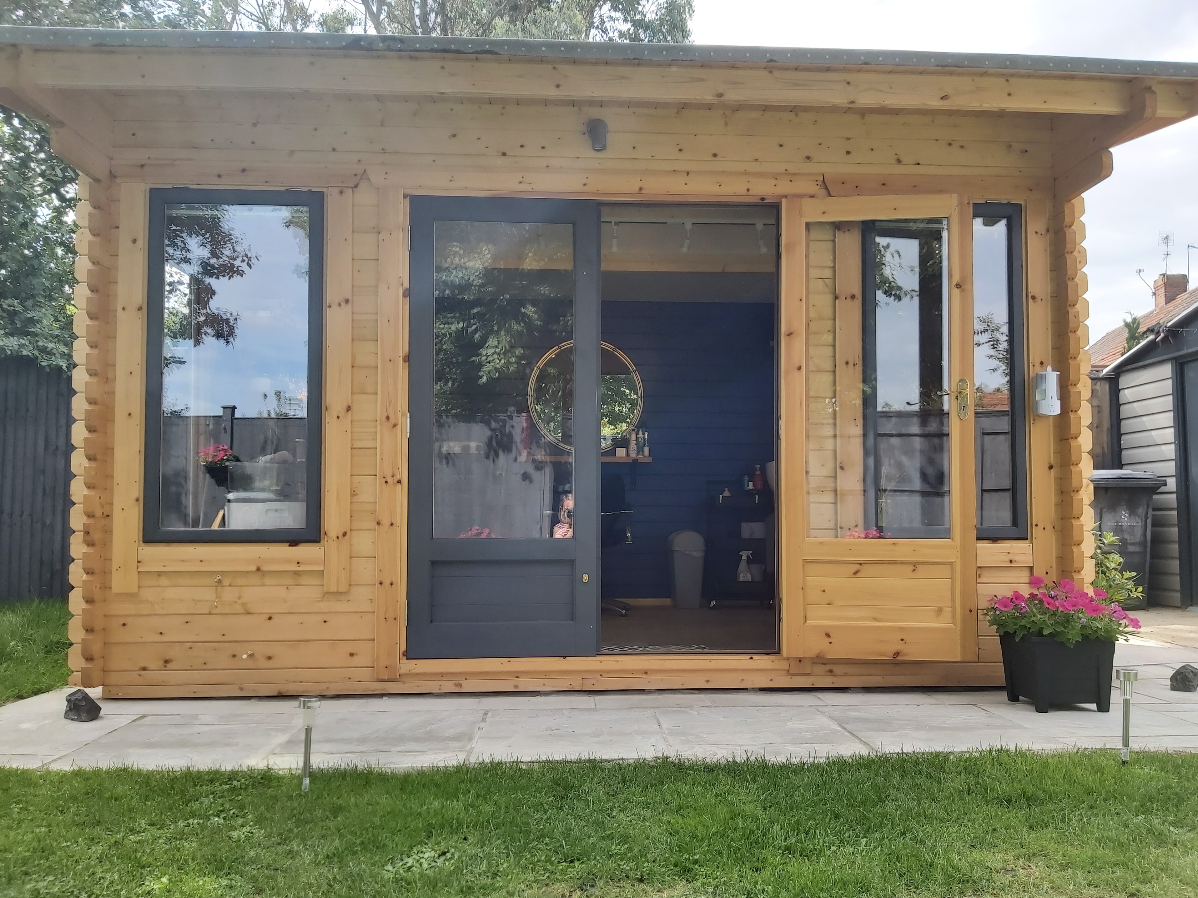 Salon 35 private garden salon and mobile hairdresser