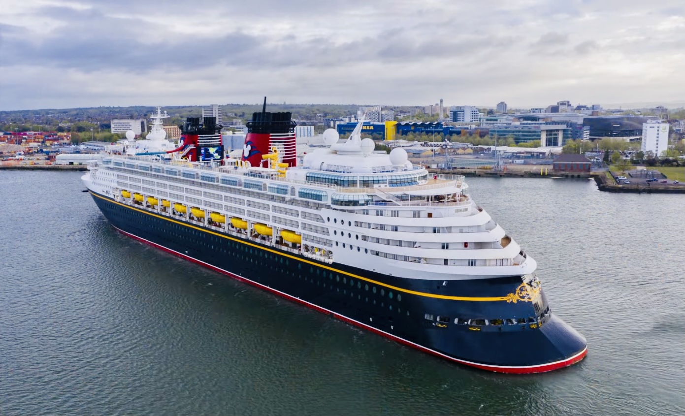 Disney Cruise Line Salon Mickey