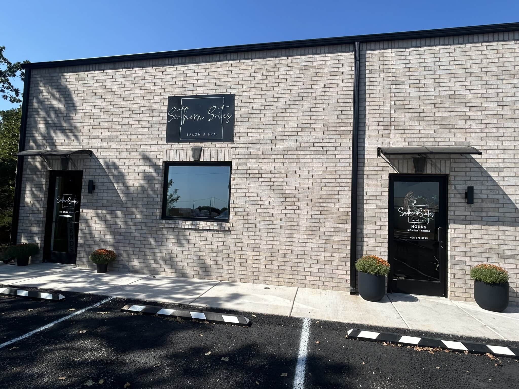 Salon Suite Rentals for Beauty Professional Hair Stylists, Massage