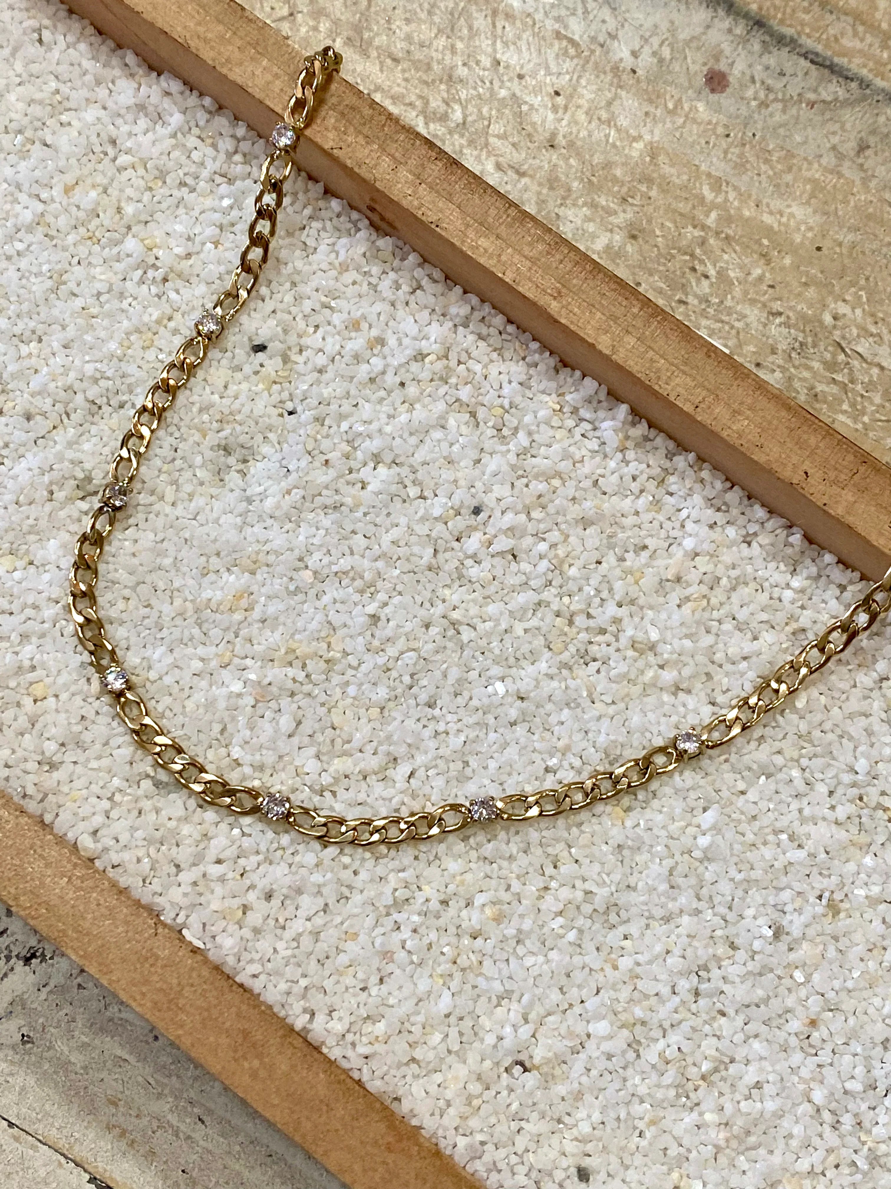 Nicco Lariat Salt and Freckles