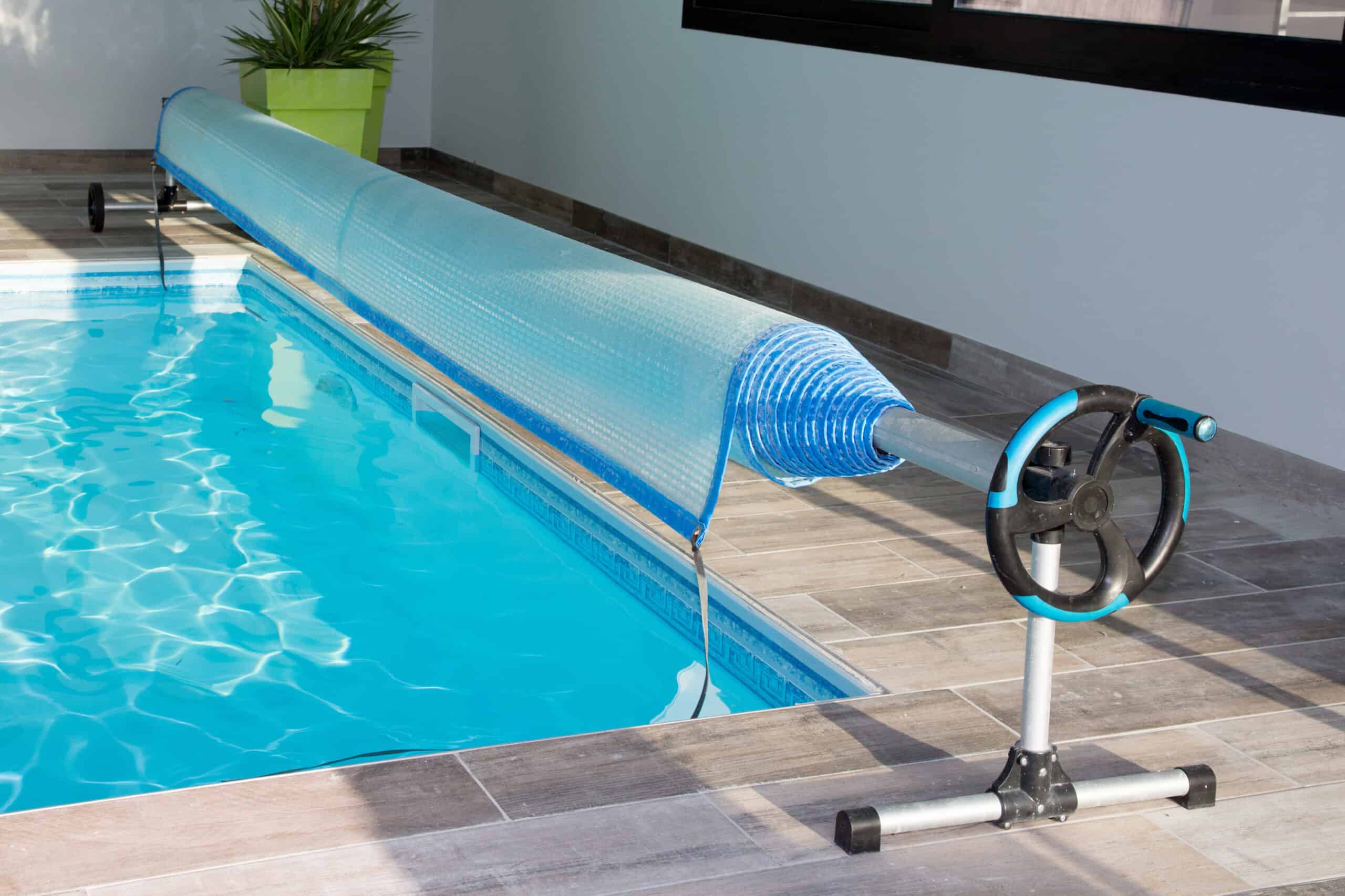 Is A Pool Cover Roller Worth Owning? (Maybe) Salt Water Pool Report
