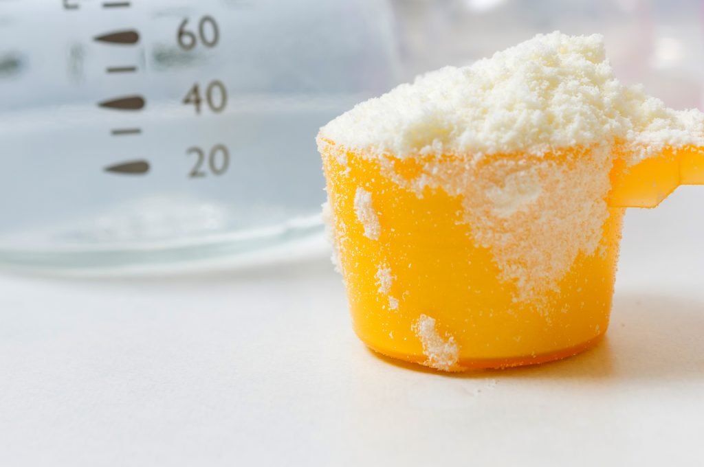 فوائد واضرار الحليب الصناعي سالوبيت