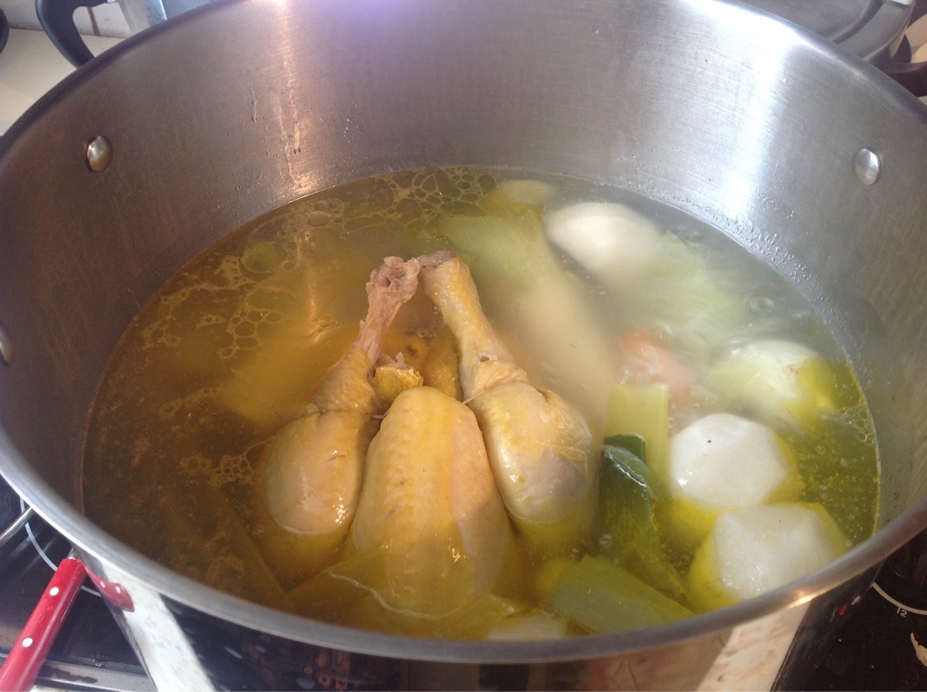 Il brodo di pollo cura davvero il raffreddore?