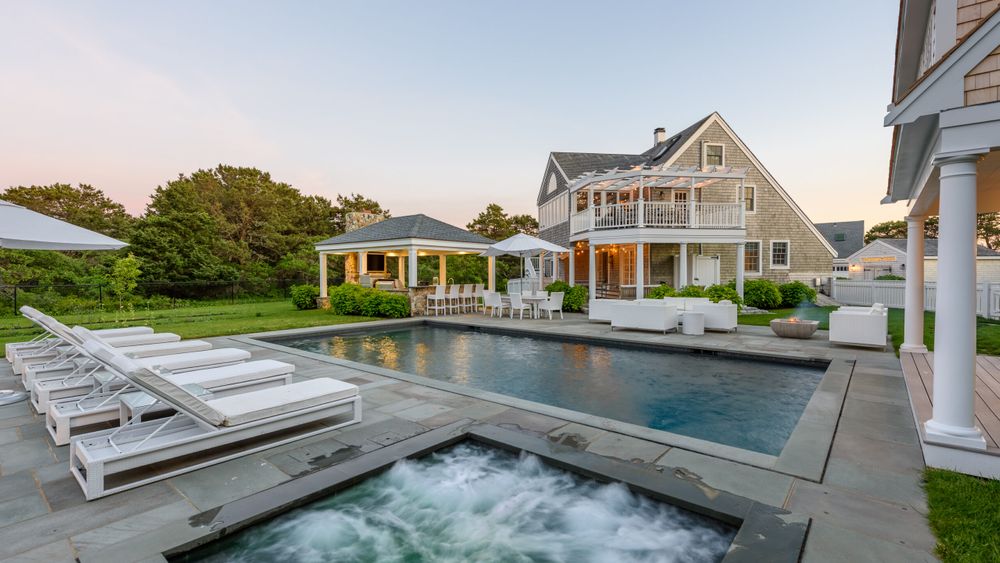 Best Airbnb’s in Massachusetts for Intimate Weddings Samantha M Photo