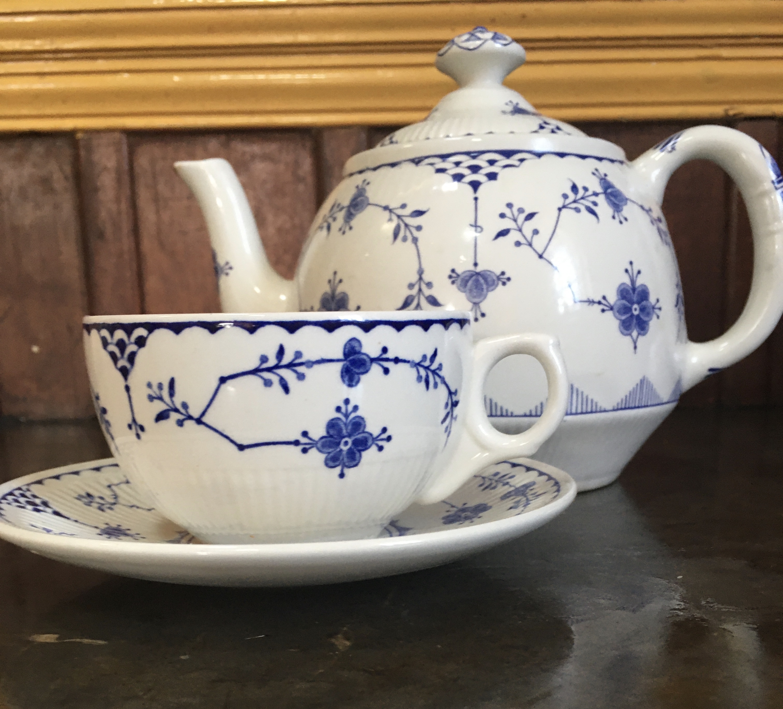 Only an old teapot Sambasue21