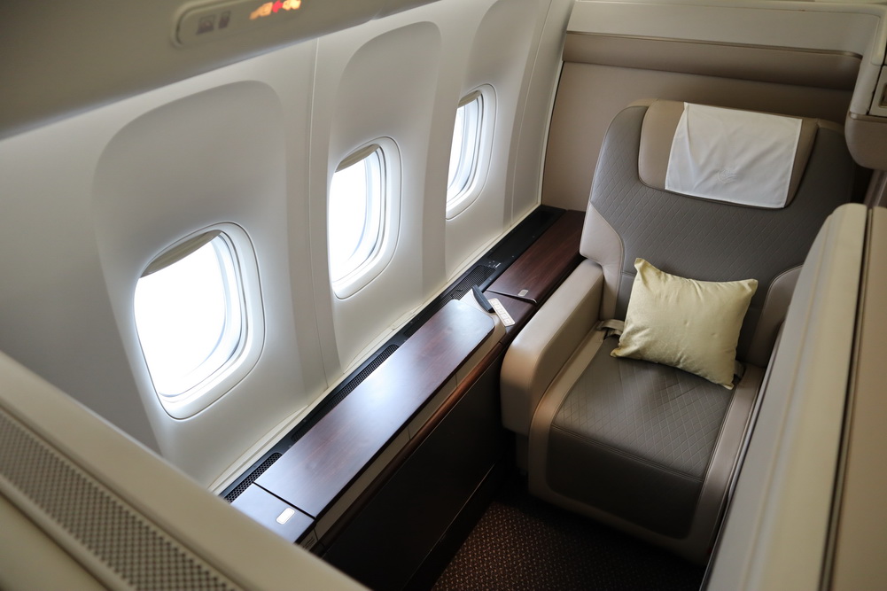 Saudia B777300/ER First Class Suite London to Riyadh