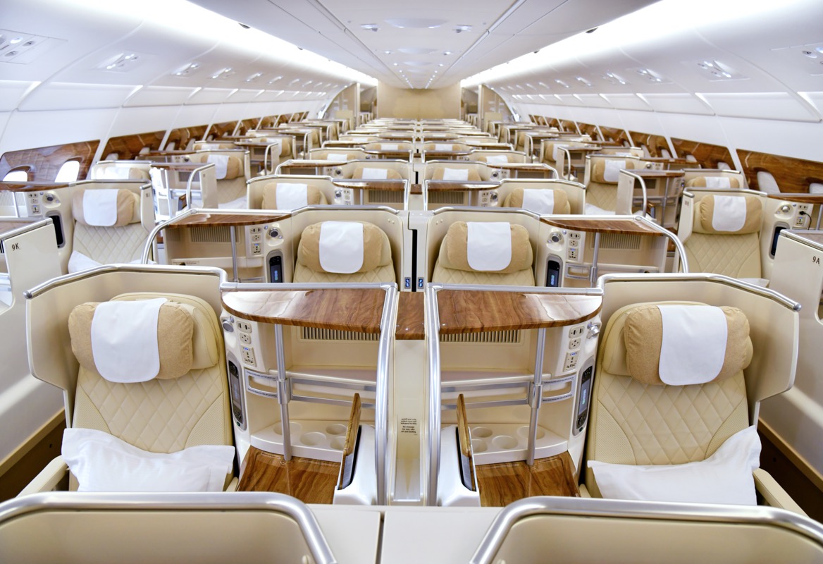 Emirates_A380_Business_Class_05