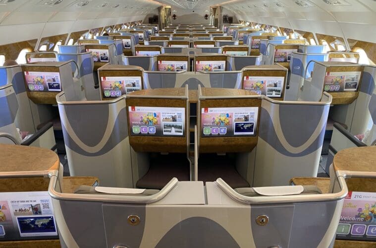 Emirates Business Class / Emirates Business Class A380 Review Photo