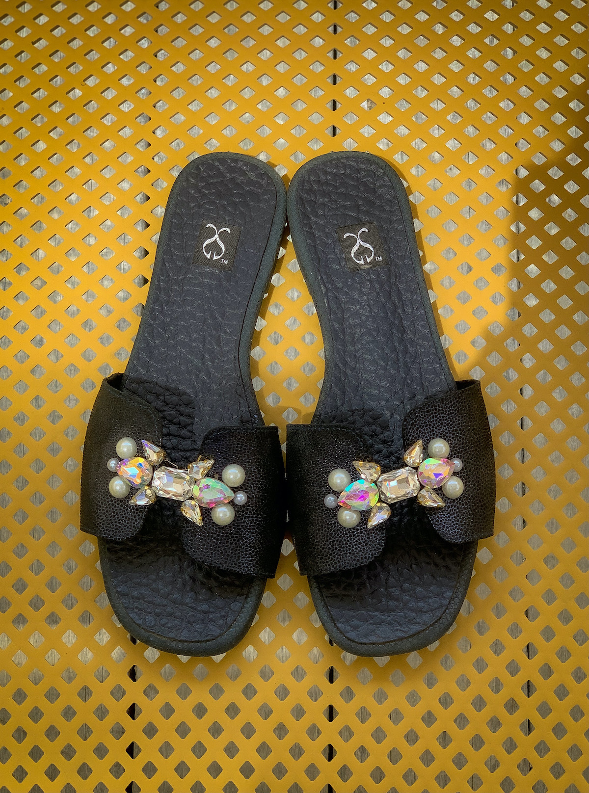 Ariana Flats Samia & Azmay Shahzada