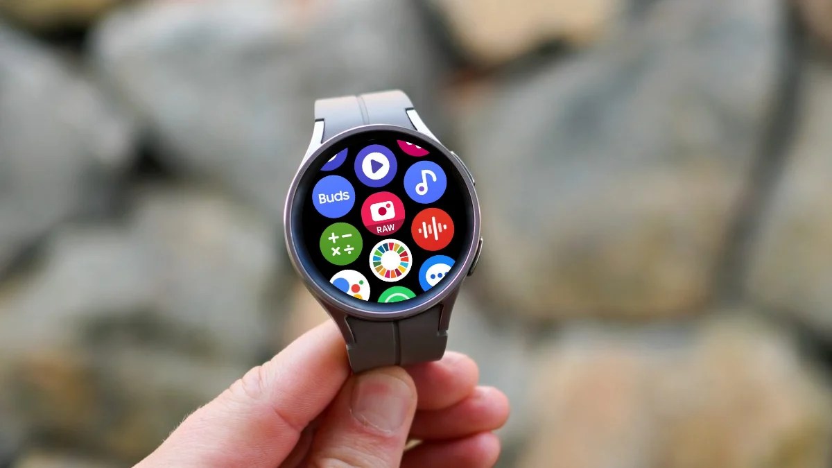 Samsung Users Could Access Expert RAW via the Galaxy Watch Camera