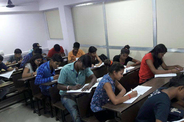 Coaching Classes in Charkop Kandivali Science & Commerce Classes in