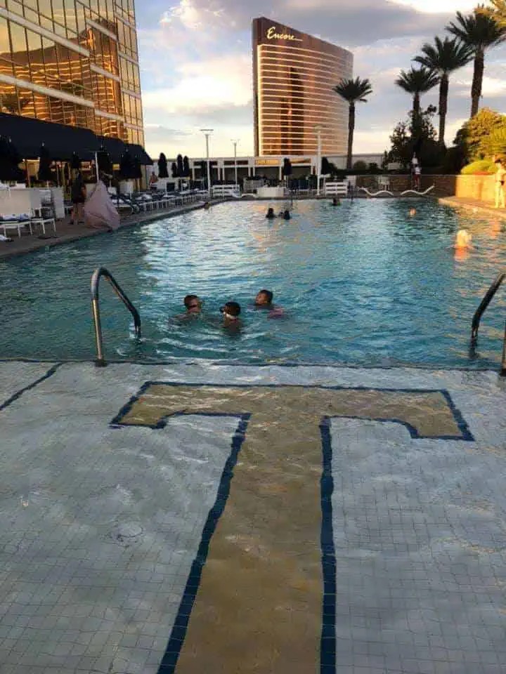 Touring Vegas Without Gambling