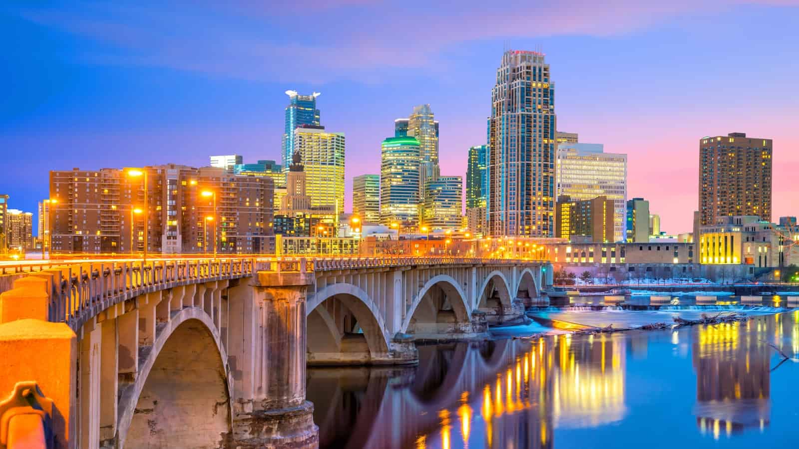 12 Minnesota Vacation Spots Big Cities And Scenic Drives