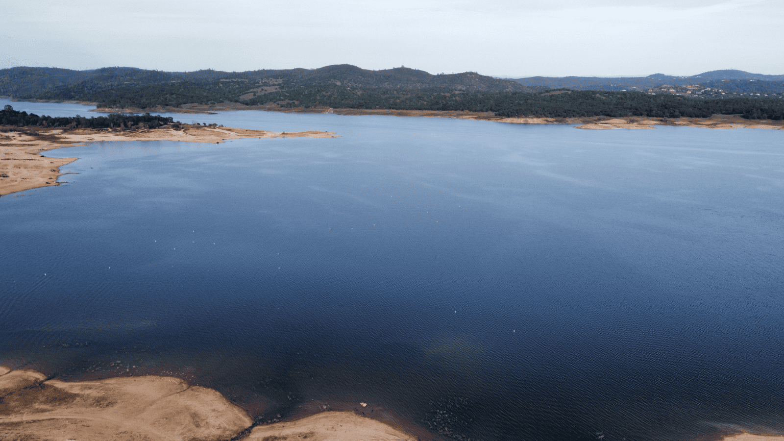 Don't Miss These 15 Beautiful Lakes Near Sacramento