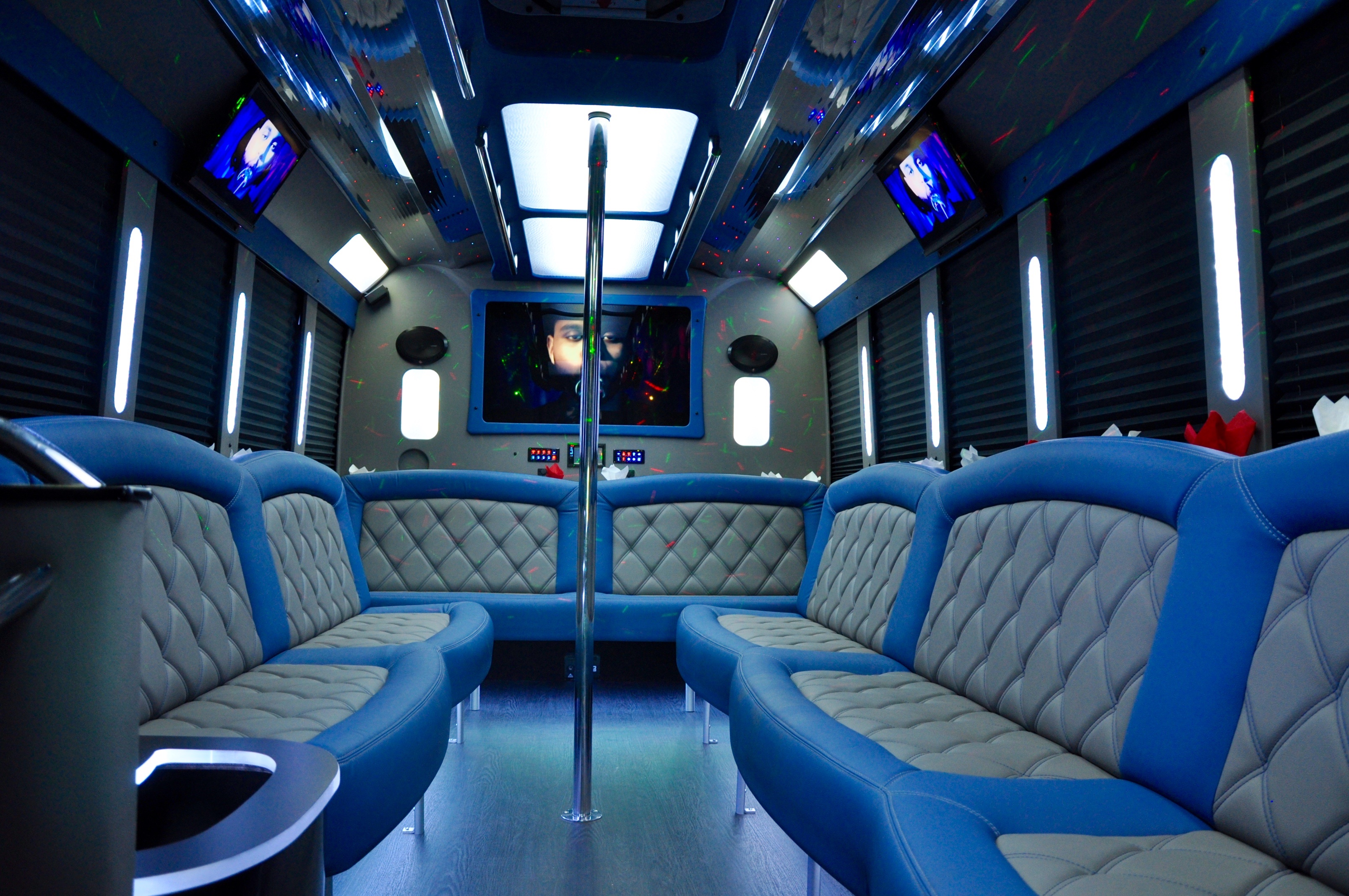 Party Buses (18 to 28) Houston Sam's Limousine