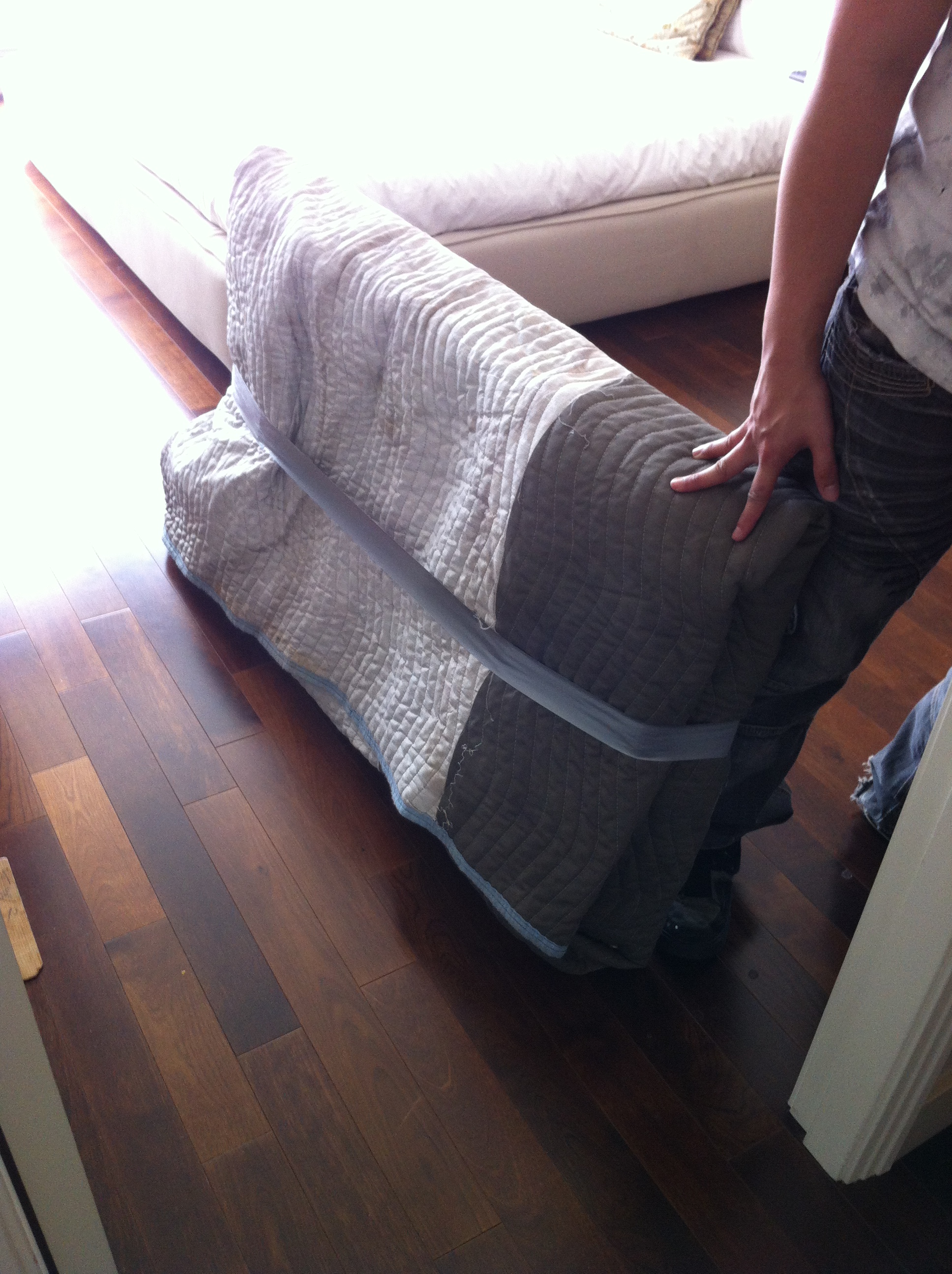 Large Flat Screen Pickup and Delivery Service Transporting Plasma TV