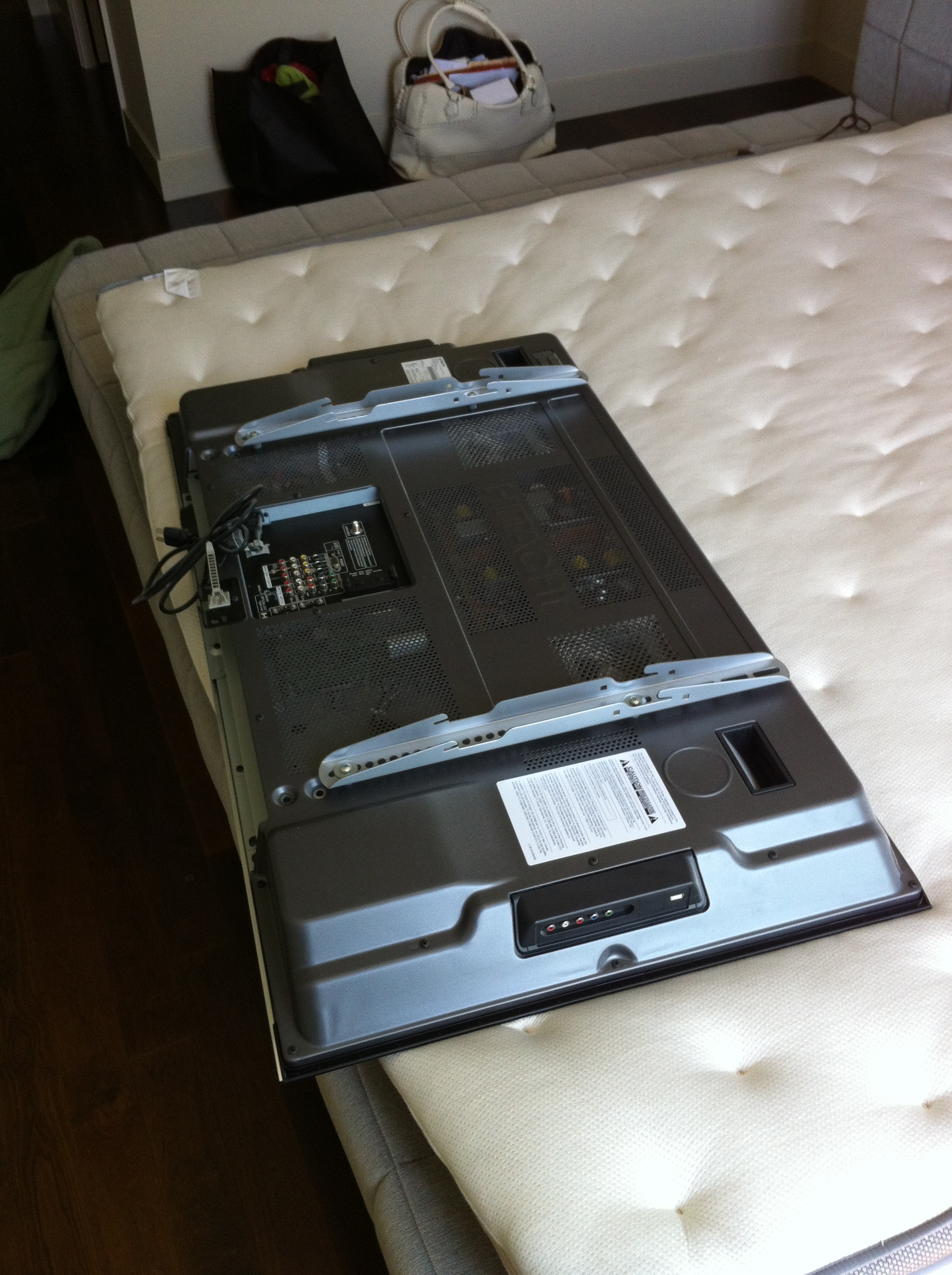 Large Flat Screen Pickup and Delivery Service Transporting Plasma TV