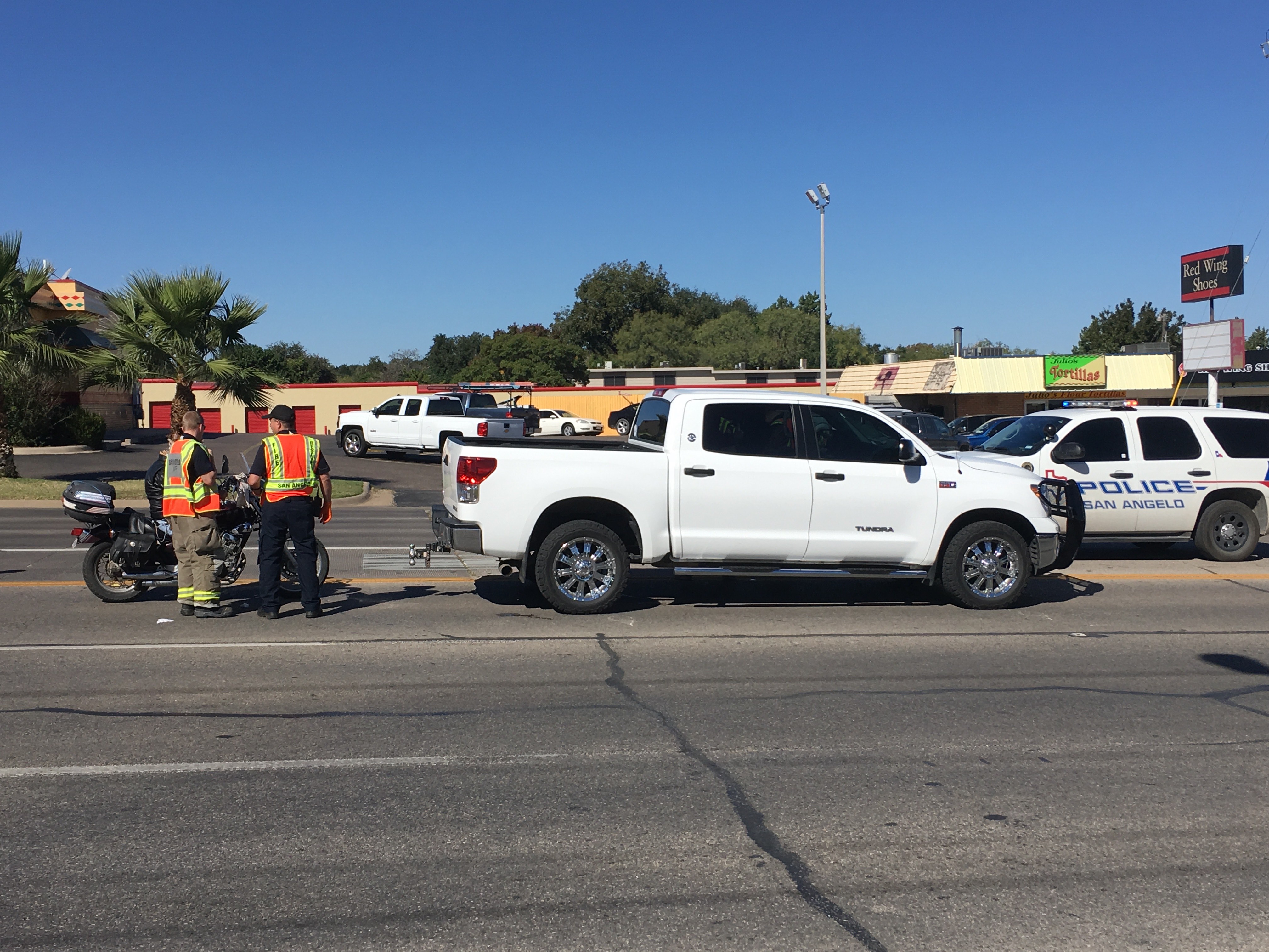 Motorcyclist Driving with Expired License Crashes into Tundra on