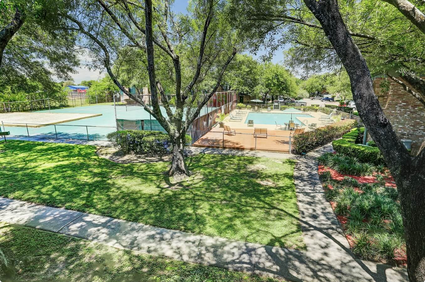 Gallery San Augustine Apartment