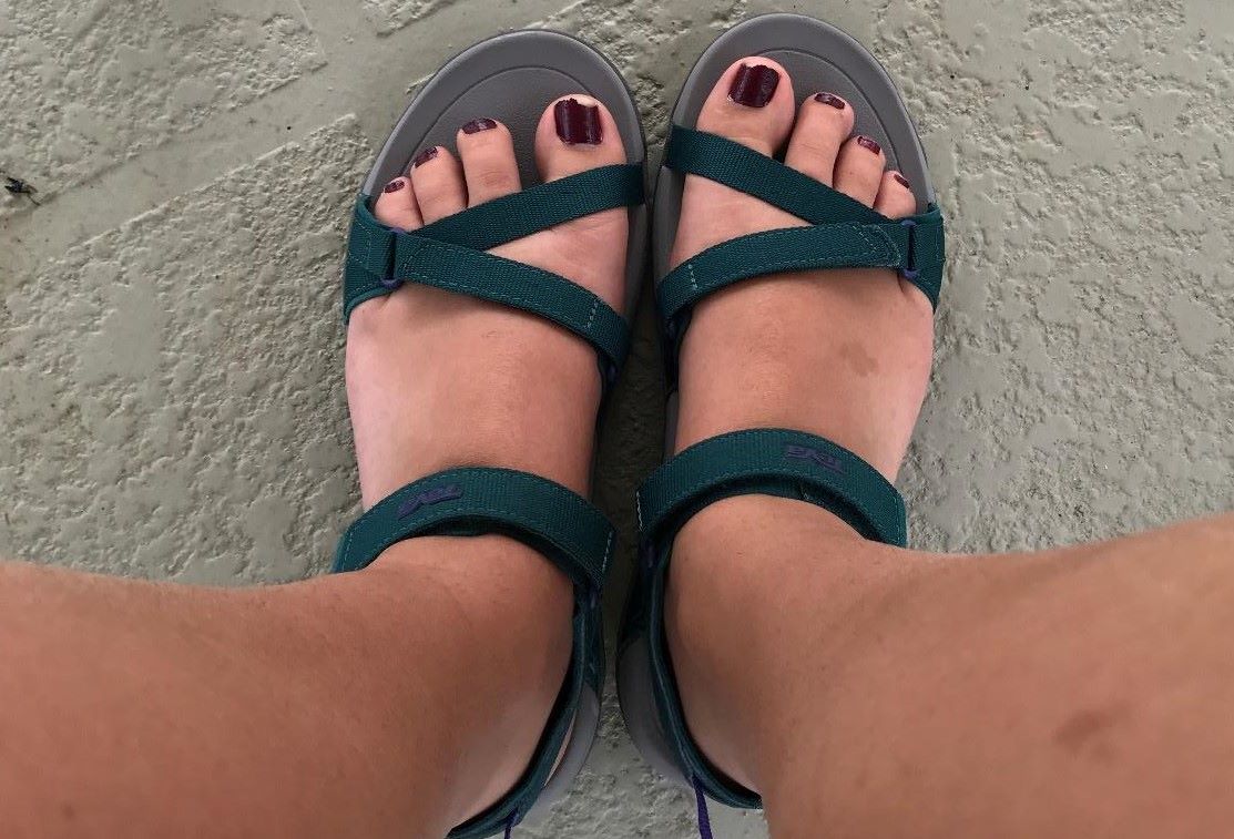 Best Sandals for Back Pain