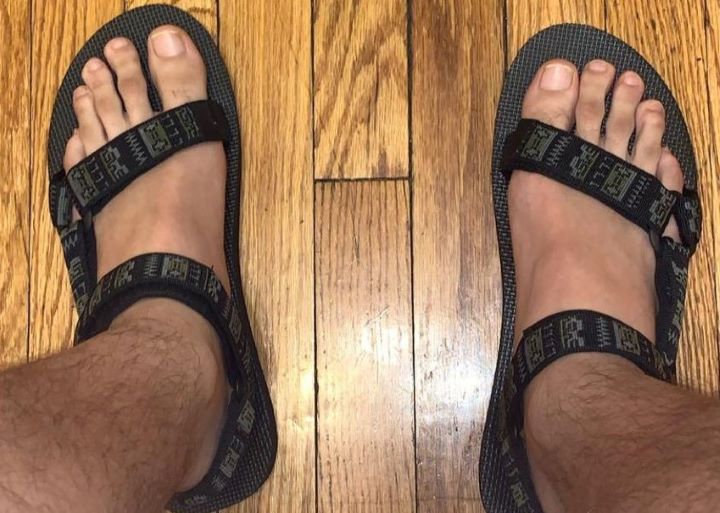 Best Sandals for Back Pain