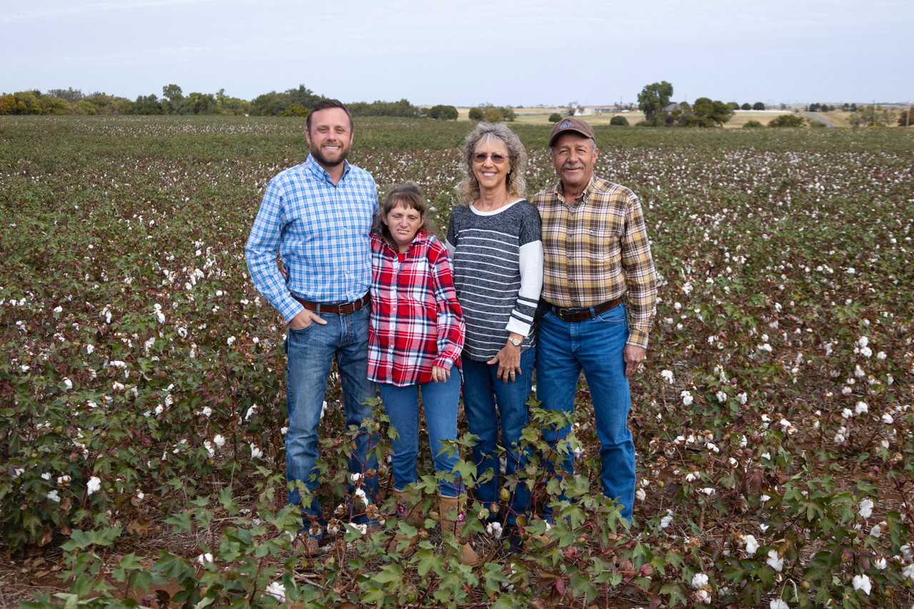 Smith Family Farms Receives Oklahoma Leopold… Sand County Foundation