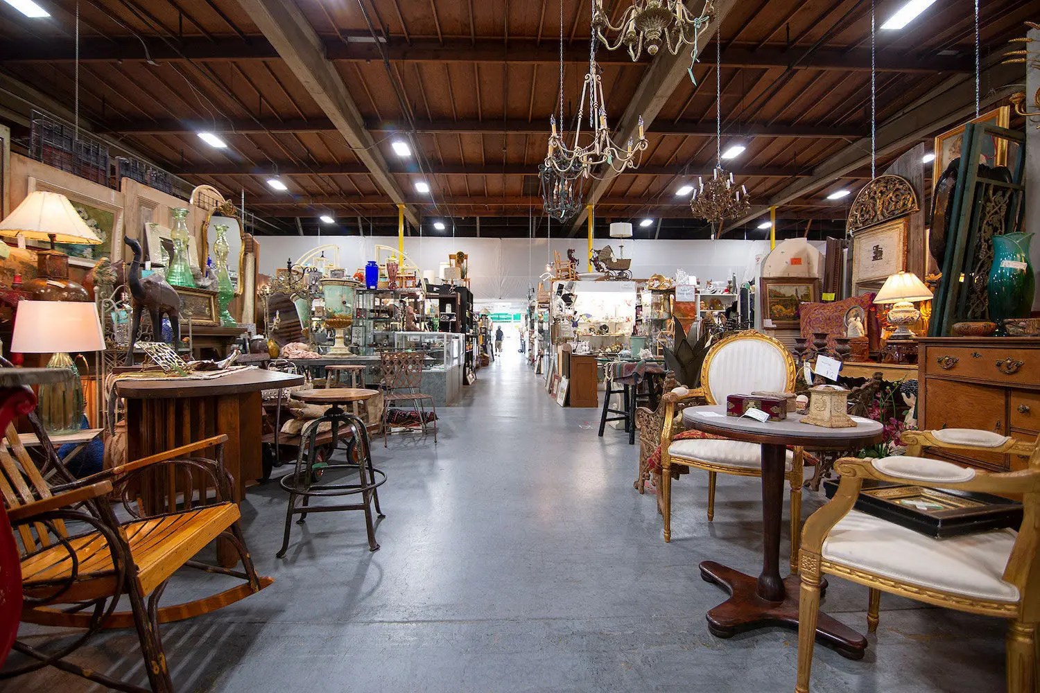 14 Best San Diego Furniture Stores for Modern & Vintage Decor San