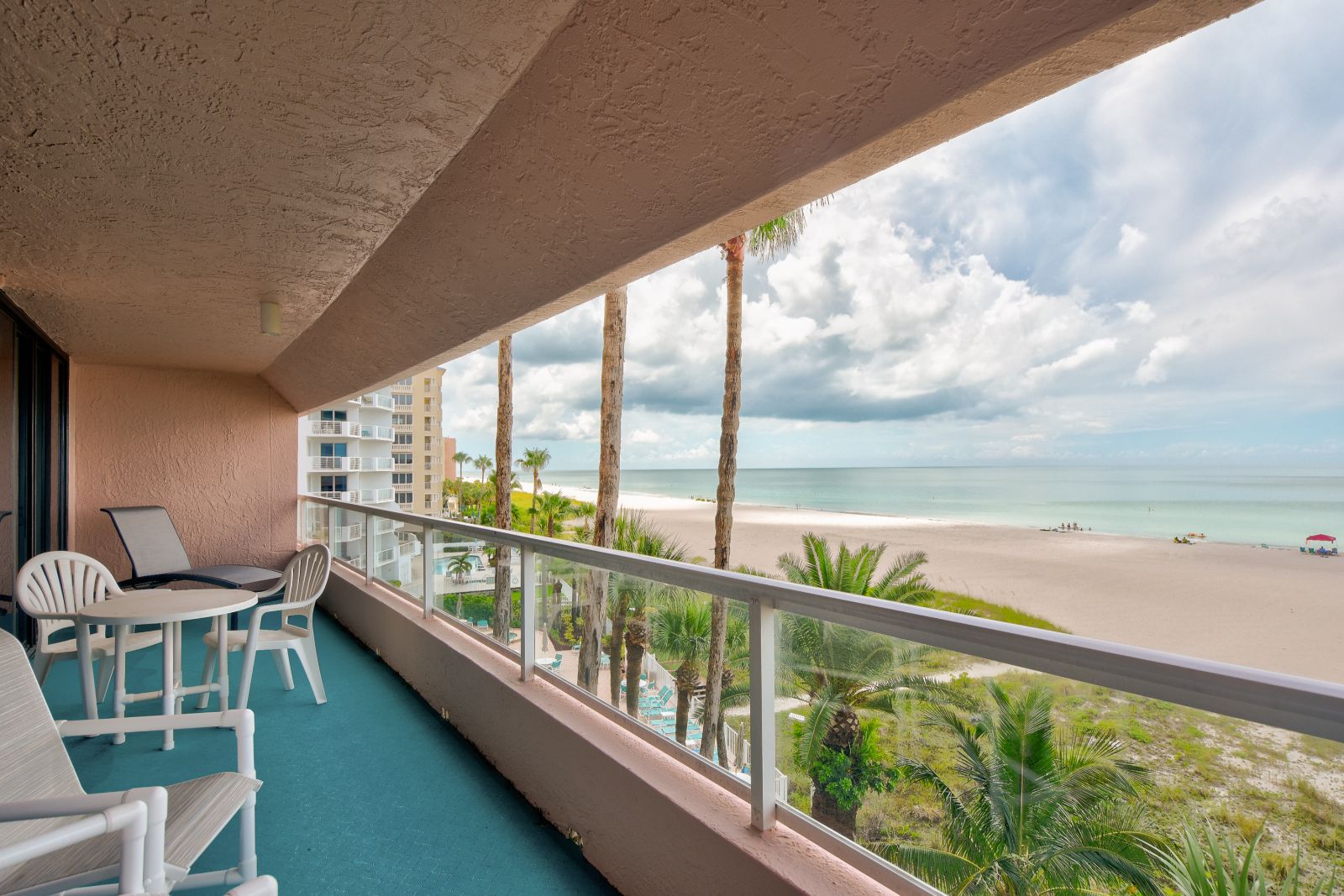 Crescent Beach Club I 4F C21 Coast to Coast Sand Key VIP Condos