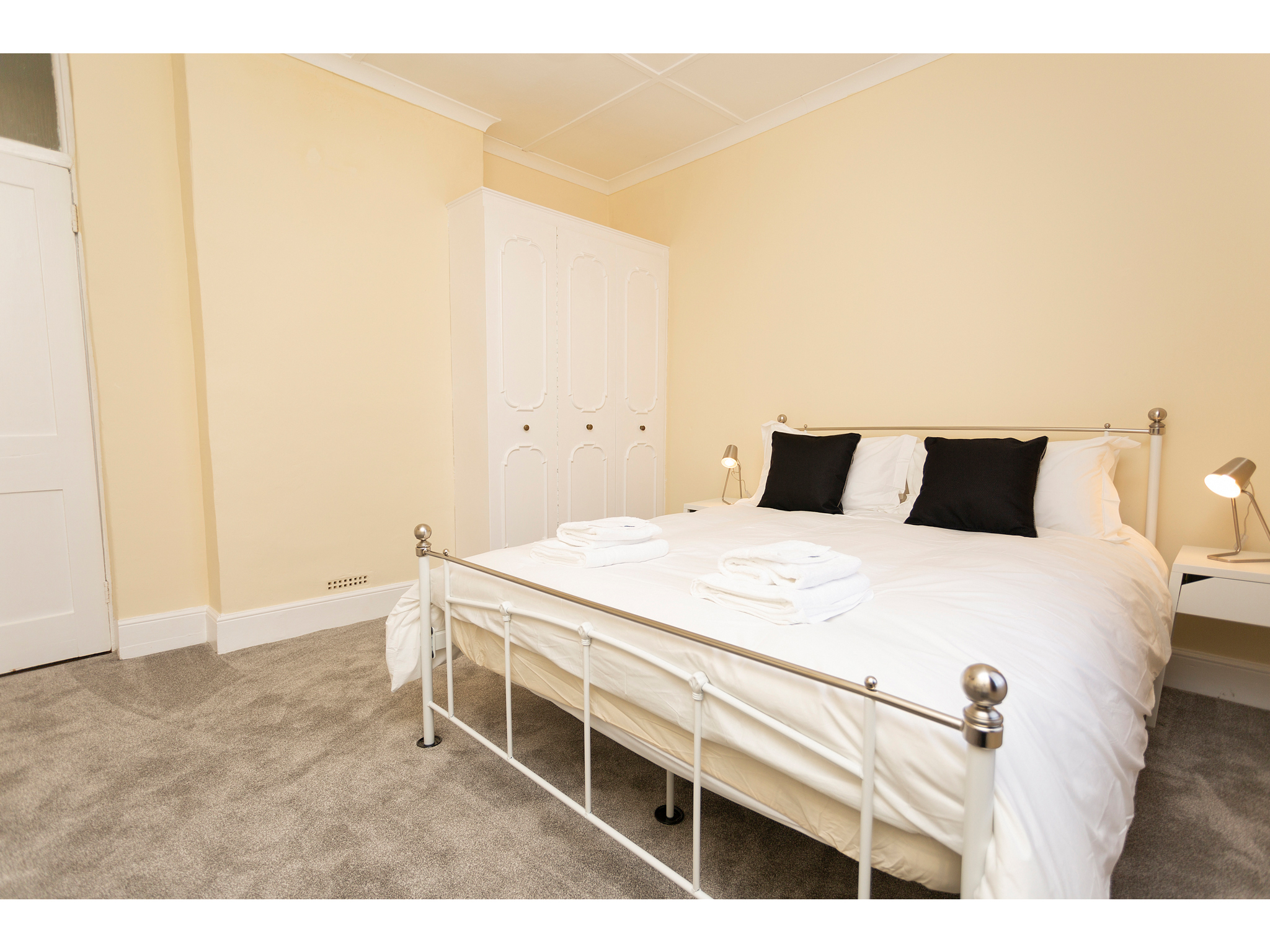 Gallery Sandown Villa