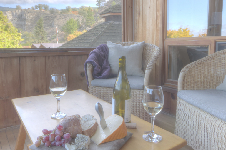 Naramata Rustic Luxury Sandy Beach Lodge & Resort