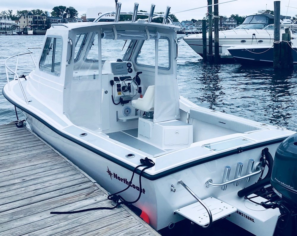 215 HT Sandy Hook Yacht Sales