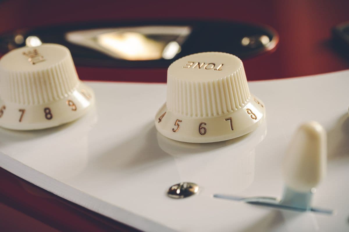 What To Do When Your Electric Guitar Sounds Muffled