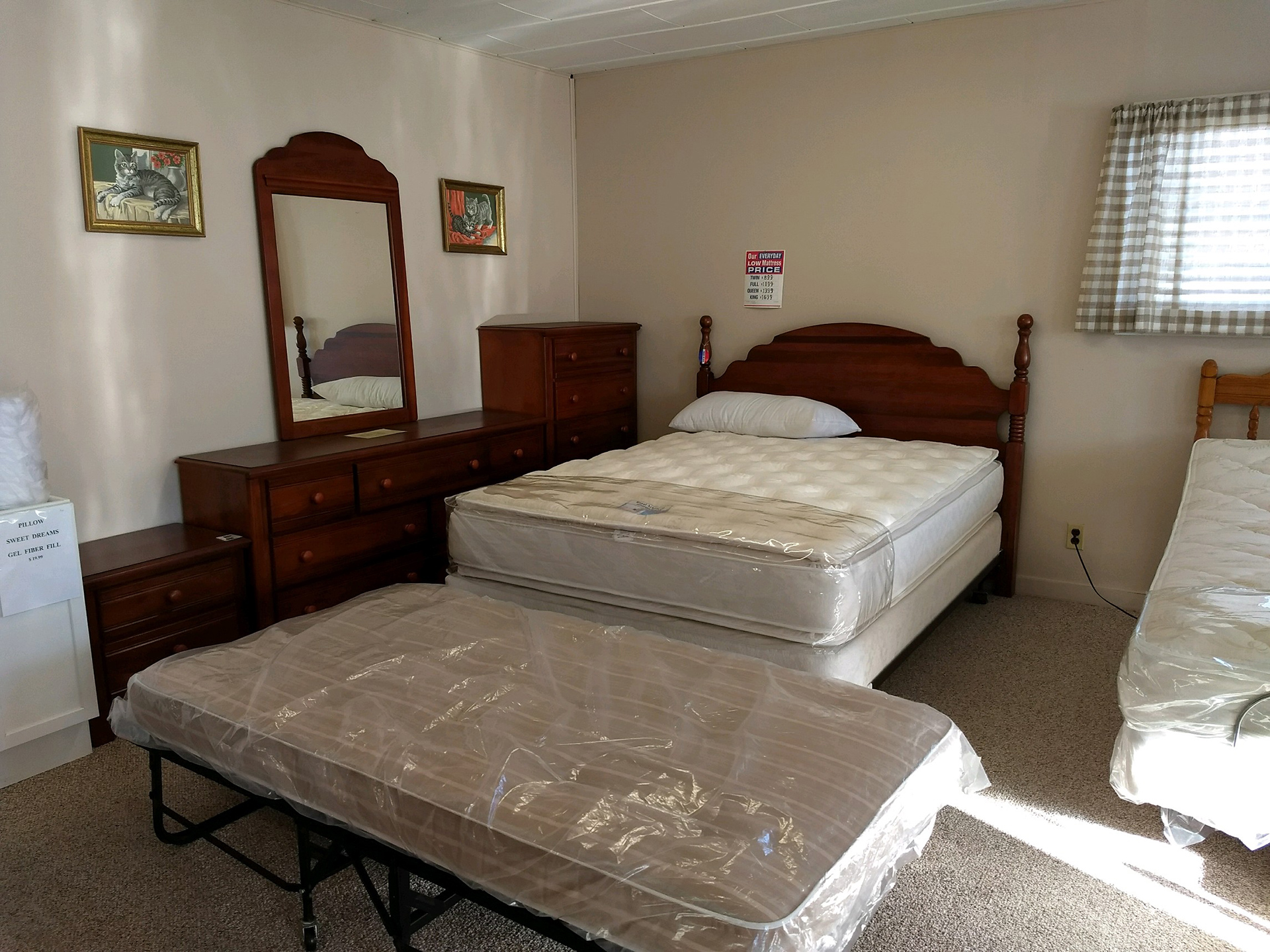 Sanitary Mattress Co Mattress Stores Saginaw MI