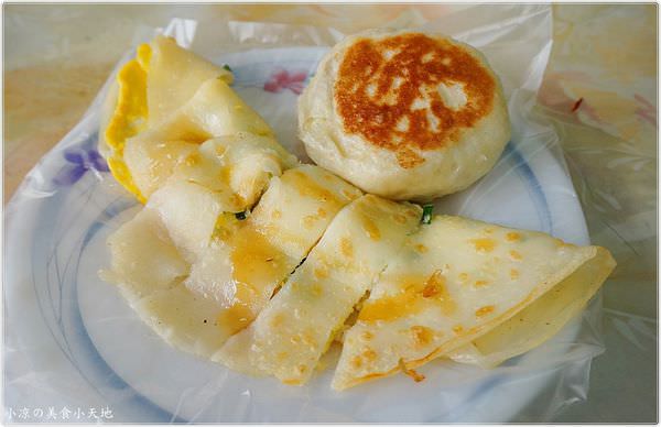 『台中。豐原』早5頓早餐店║在地人推薦銅板美食，古早味手工蛋餅只要20元／水煎包內餡飽滿10元，上哪找啊～～