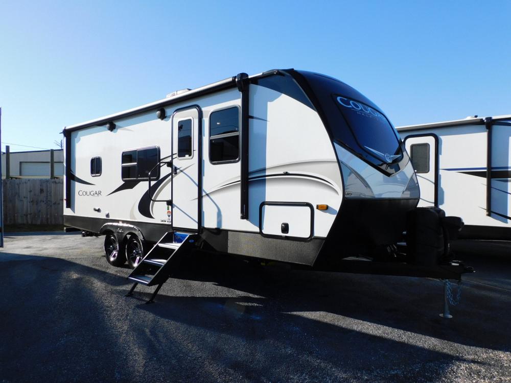 Best RV for Retired Couple 2023 Rating