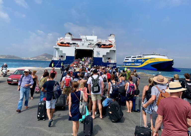 Naxos to Santorini Ferry Tickets, Schedules, Routes