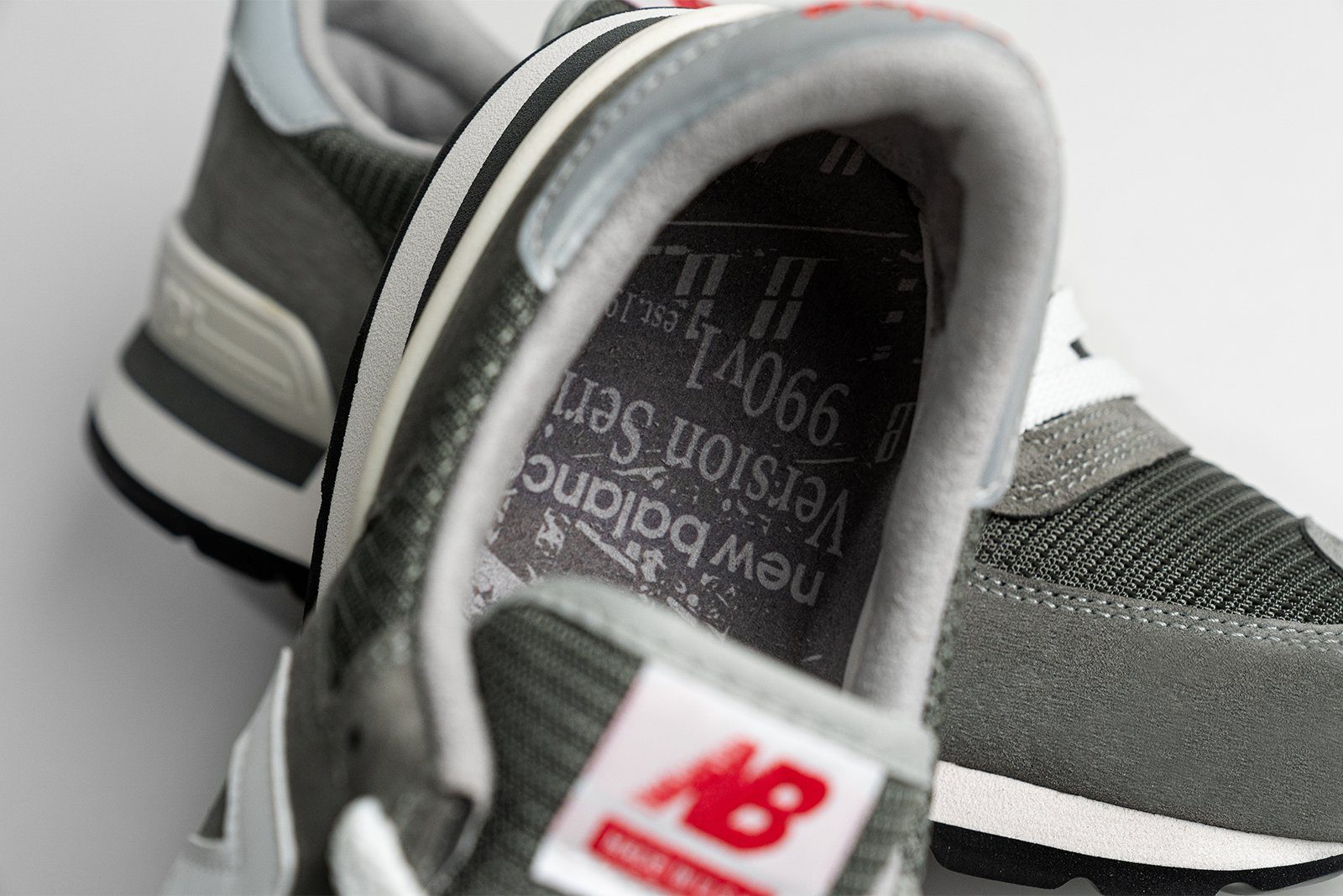 New Balance 990 V1 Sapeur One Step Beyond