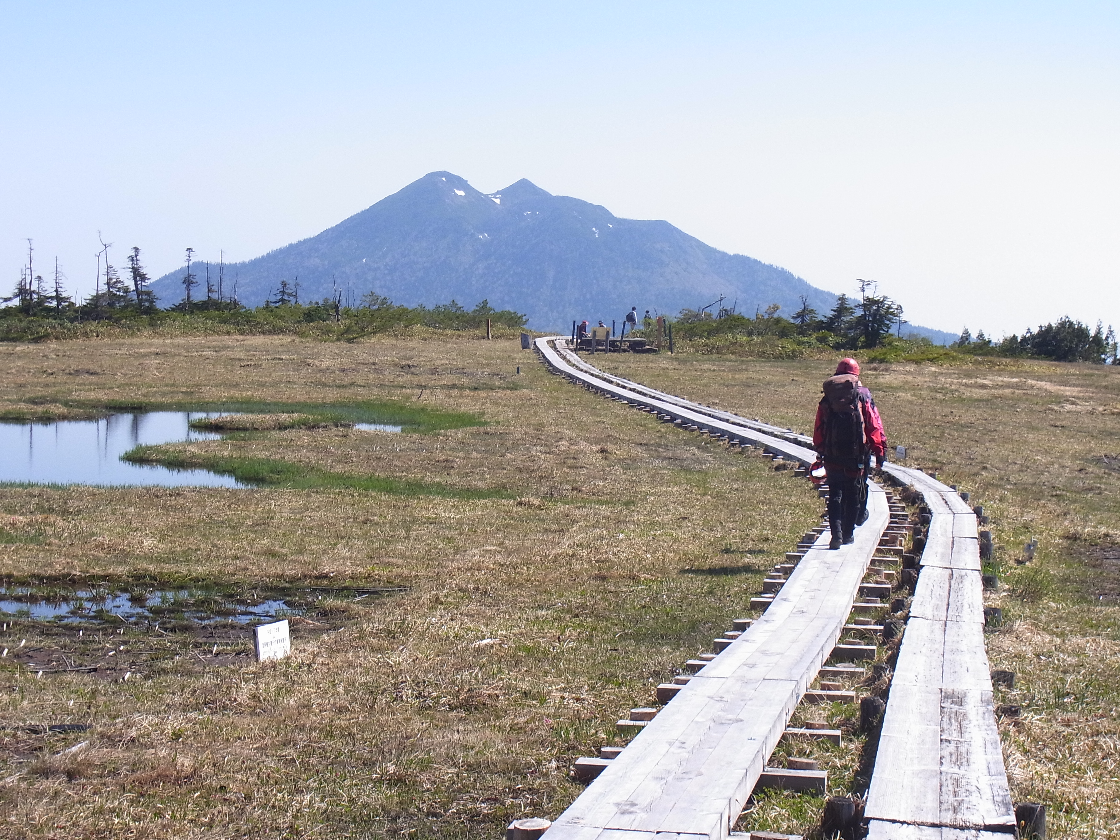 アヤメ平より燧ケ岳を望む