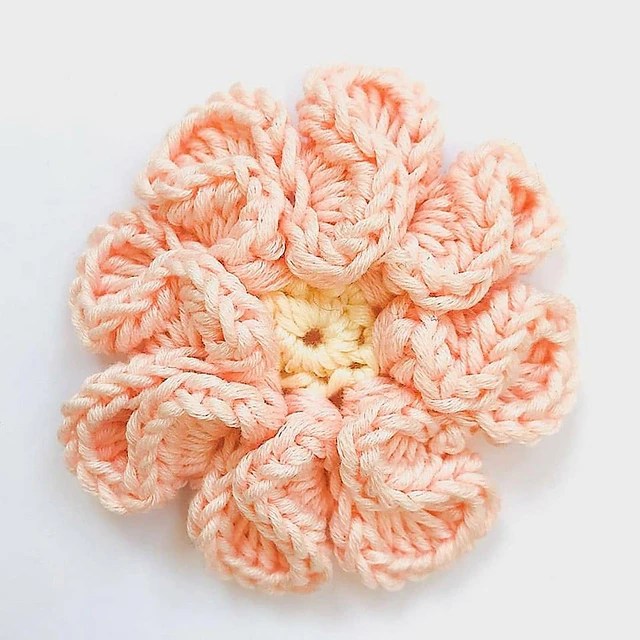 31 Free & Easy Crochet Flower Patterns + Ideas to Use Them Sarah Maker