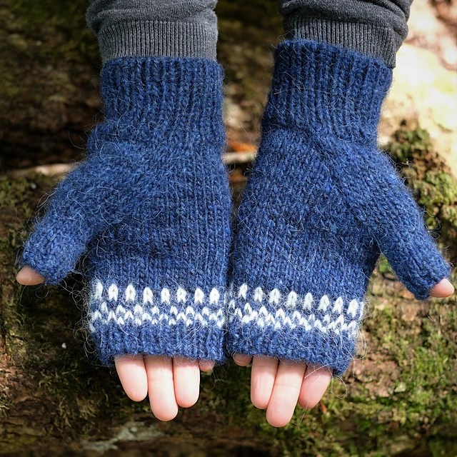 27 Free Fingerless Gloves Knitting Patterns Sarah Maker