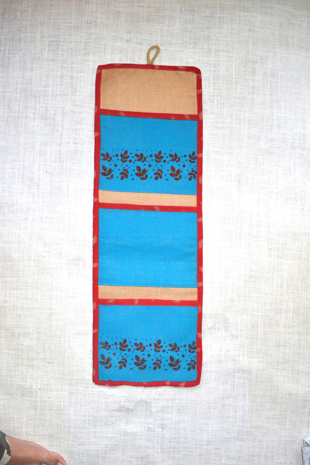 3 Pocket Jute Wall Hanging Saran Jute Bags