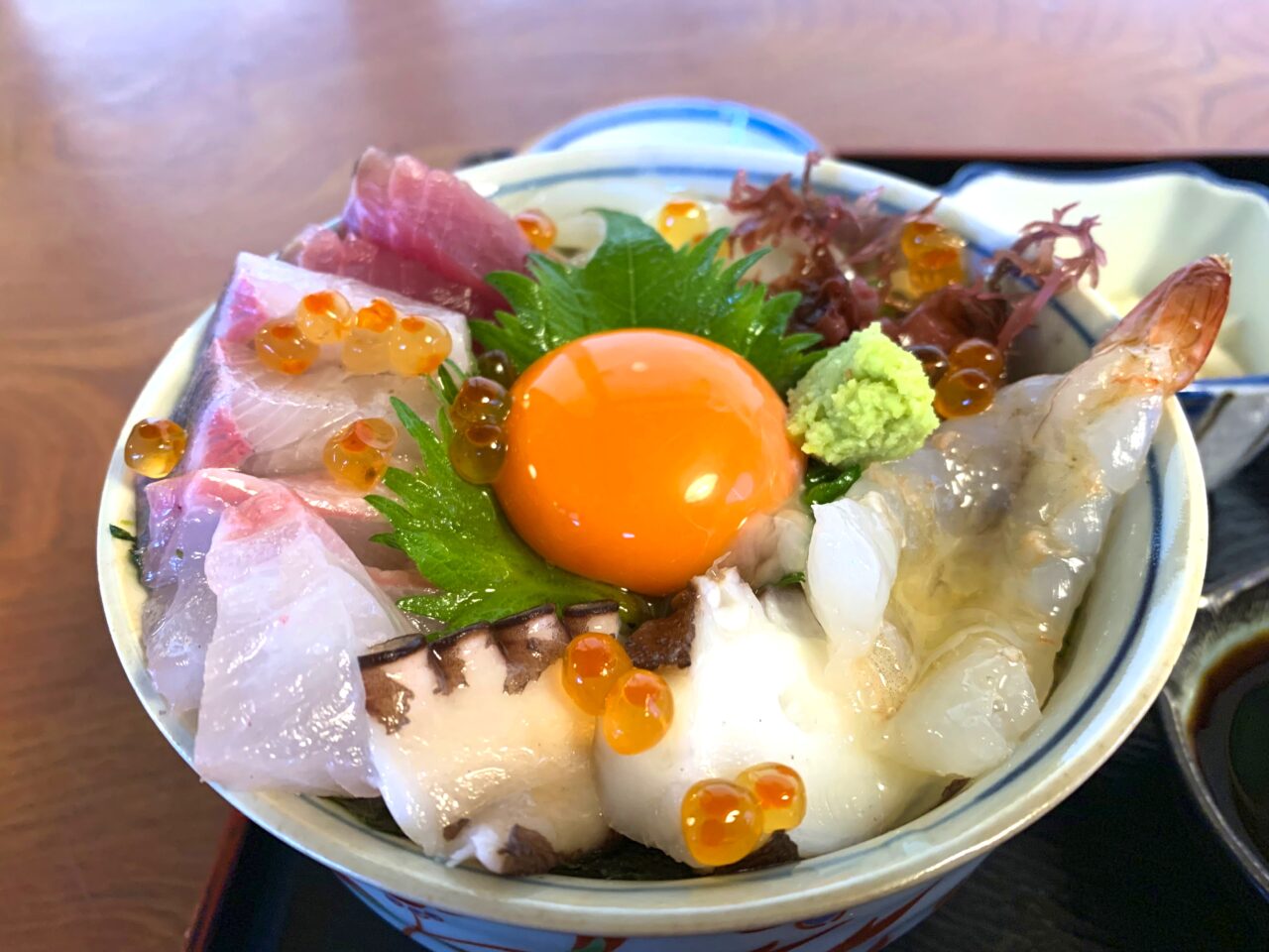 【グルメ】しまなみ海道の大三島 オススメの海鮮丼「よし川：地魚や海鮮丼がおいしい老舗店」 サラピエの自転車さんぽ
