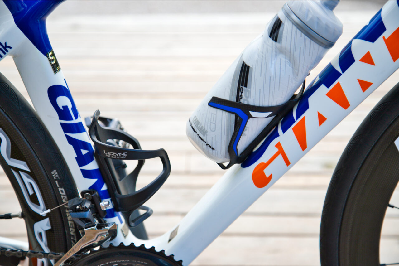 【レビュー】自転車にオススメのボトルケージ3選「定番のエリート、ペットボトル対応、サイド方式」 サラピエのロードバイクさんぽ